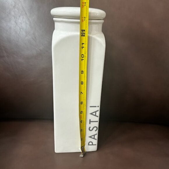 Vintage Large Ceramic Pasta Canister From Claire Wilson's "Point Claire" Country - Picture 10 of 10